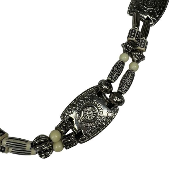 Vintage Western Beaded Medallion Concho Chain Belt Silver Tone Cream Festival main image 8